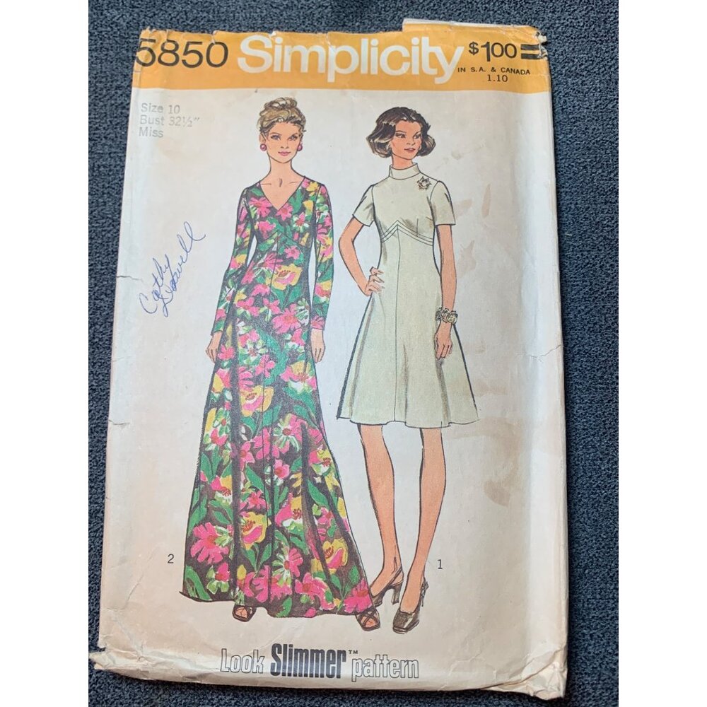Simplicity Vintage Sewing Pattern 5850 Misses Dress Size 10 1970s